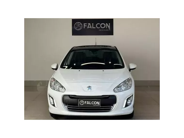 Peugeot 308 Branco 11