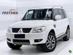 Mitsubishi Pajero TR4