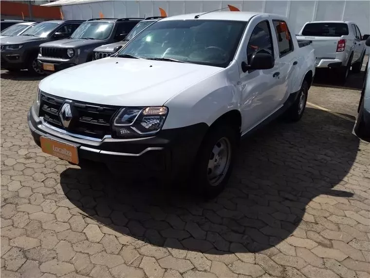 Renault Duster Oroch Branco 16