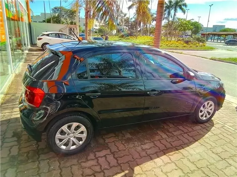 Volkswagen Gol Preto 13