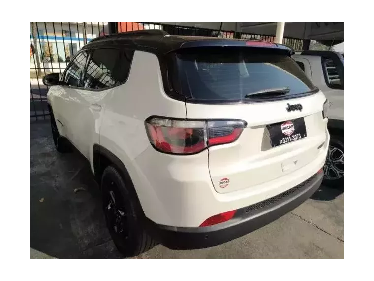 Jeep Compass Branco 4