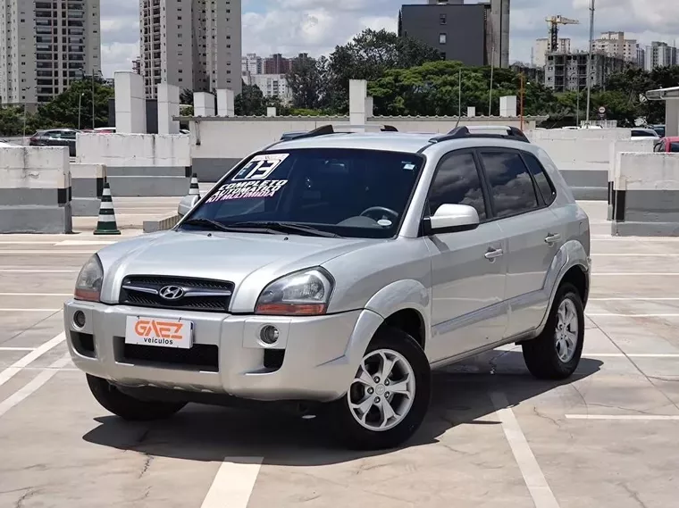 Hyundai Tucson Prata 11