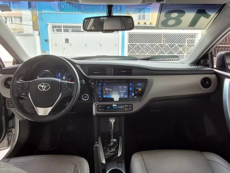 Toyota Corolla Prata 6