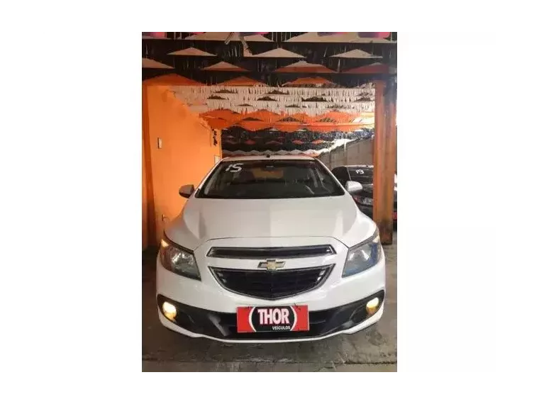 Chevrolet Prisma Branco 1