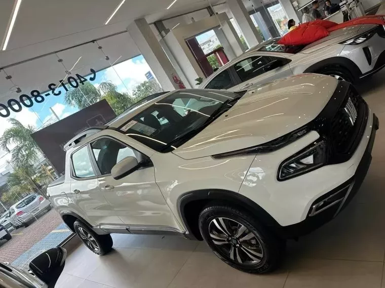 Fiat Toro Branco 2