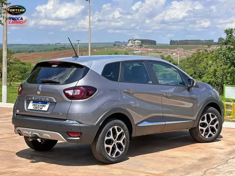 Renault Captur Cinza 1