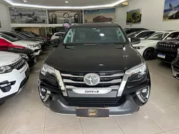 Toyota Hilux SW4