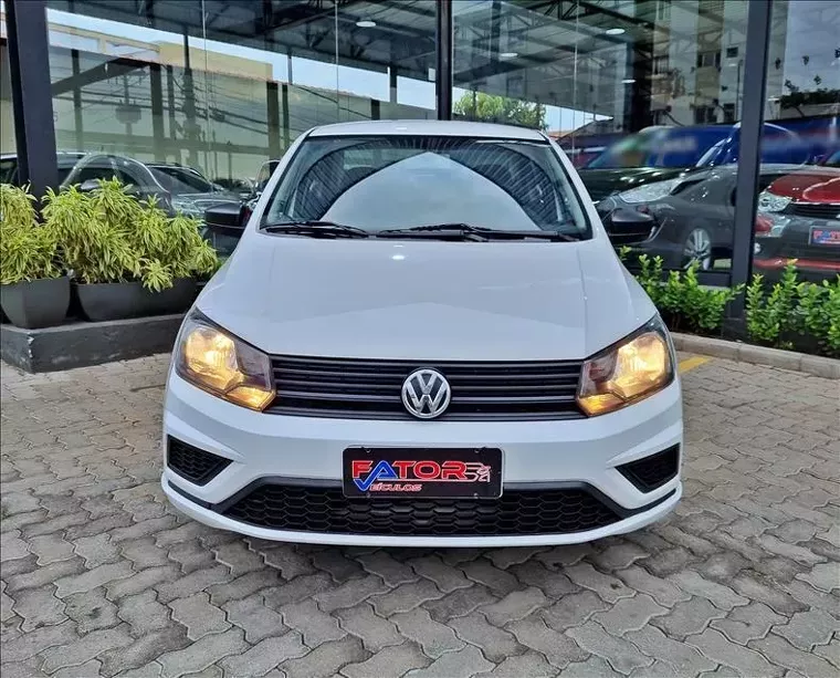 Volkswagen Voyage Branco 2