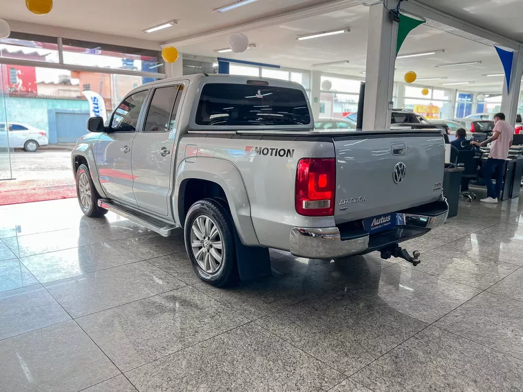 Volkswagen Amarok Prata 8