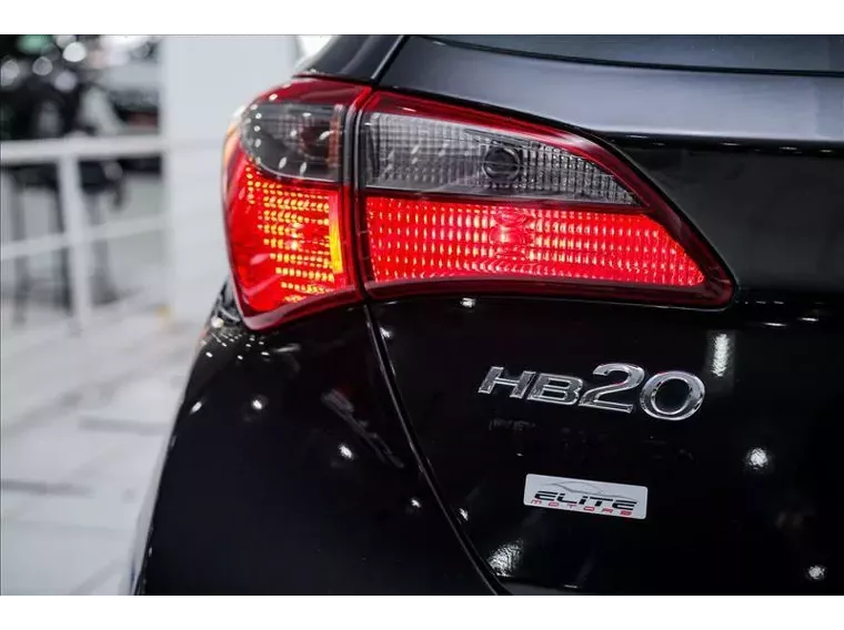 Hyundai HB20 Preto 16