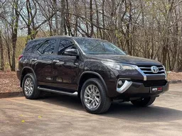 Toyota Hilux SW4