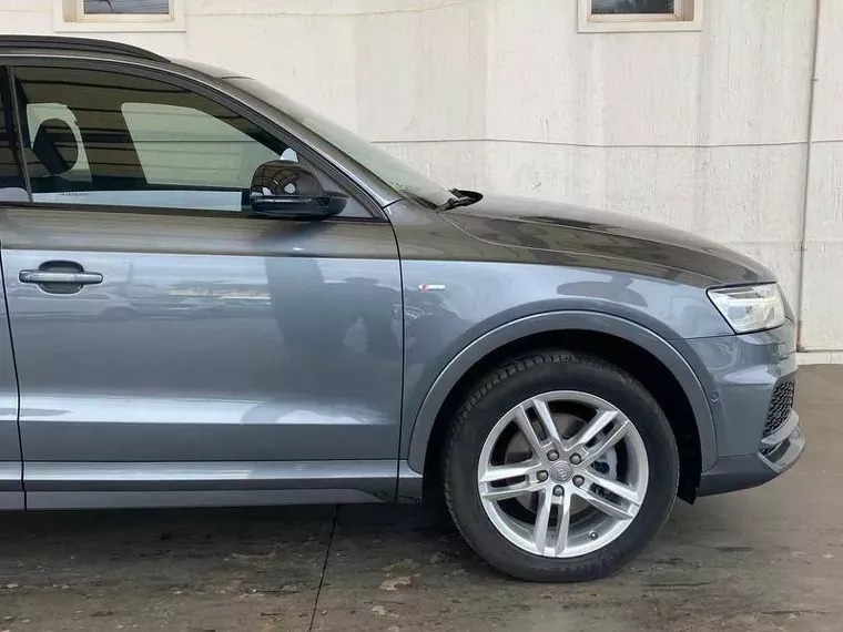 Audi Q3 Cinza 2