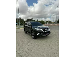 Toyota Hilux SW4