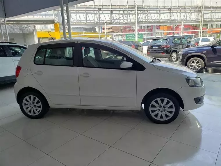 Volkswagen Fox Branco 14