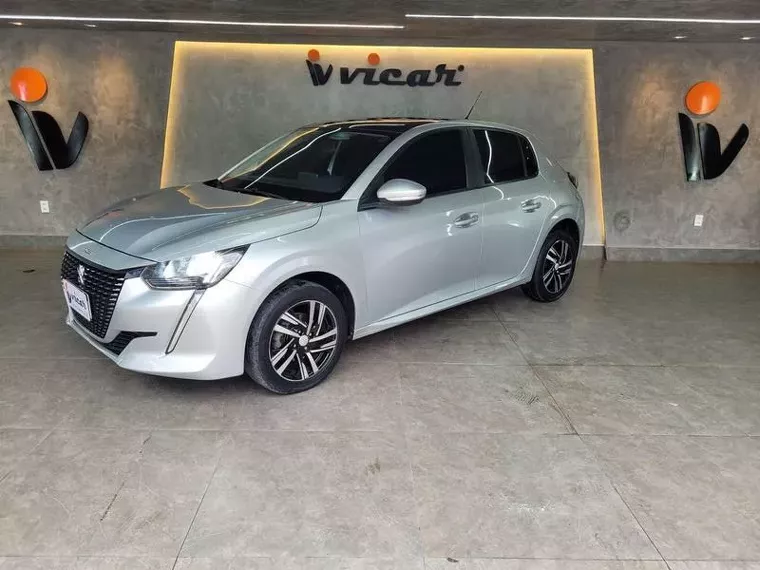 Peugeot 208 Prata 16