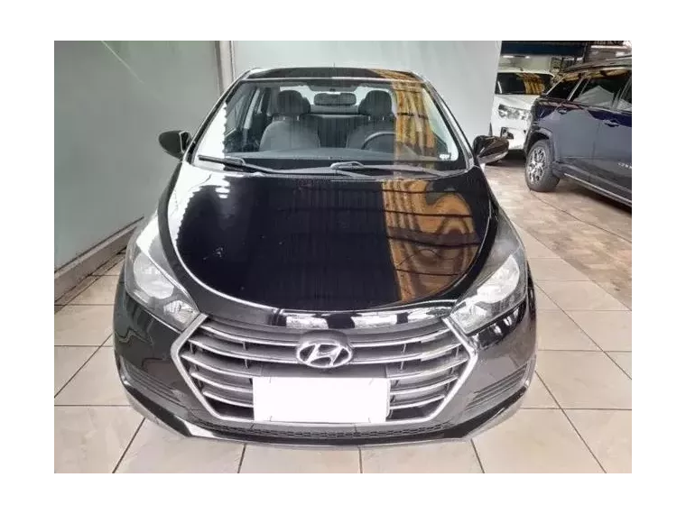 Hyundai HB20S Preto 4