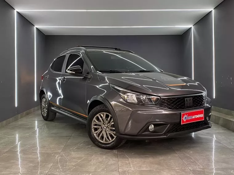 Fiat Argo Cinza 1