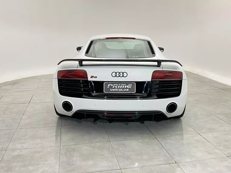 Audi R8 Branco 14