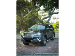 Toyota Hilux SW4