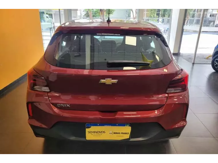 Chevrolet Onix Vermelho 2