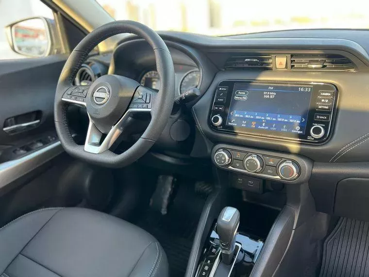 Nissan Kicks Cinza 14