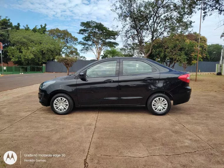 Ford KA Preto 8