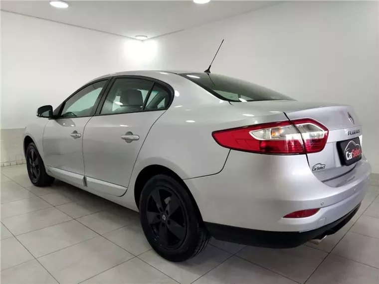 Renault Fluence Prata 7