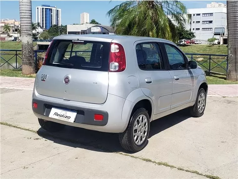 Fiat Uno Prata 11