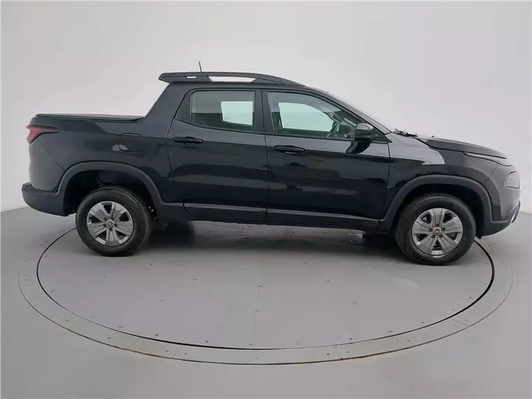 Fiat Toro Preto 2