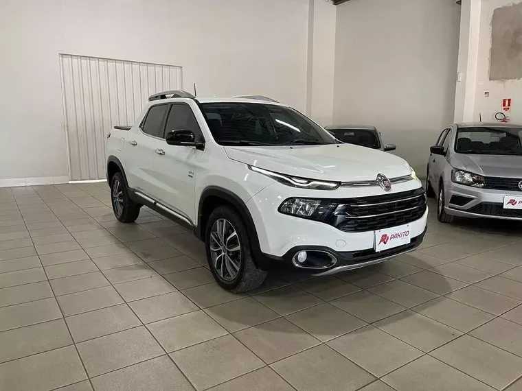 Fiat Toro Branco 2