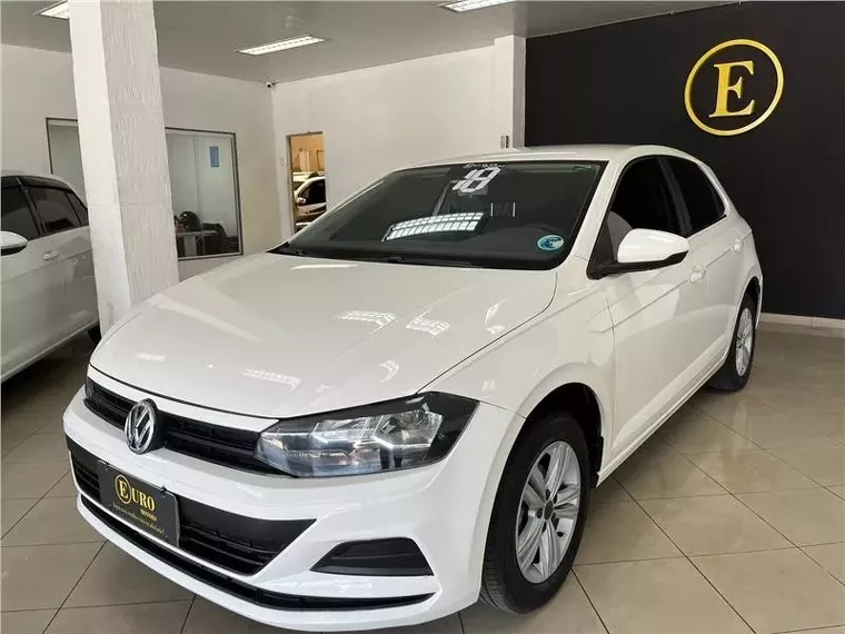 Volkswagen Polo Hatch Branco 7