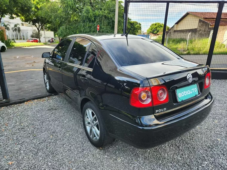 Volkswagen Polo Sedan Preto 1