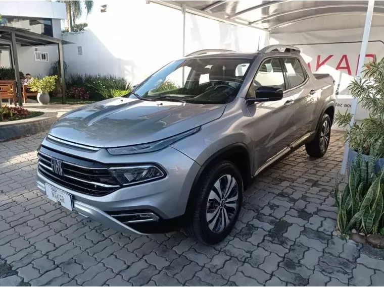 Fiat Toro Prata 11