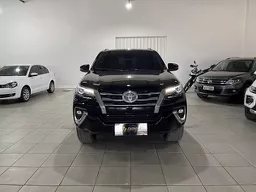 Toyota Hilux SW4