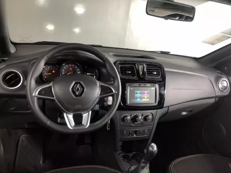 Renault Sandero Cinza 18