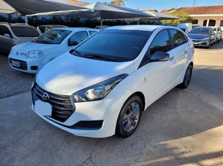 Hyundai HB20S Branco 16