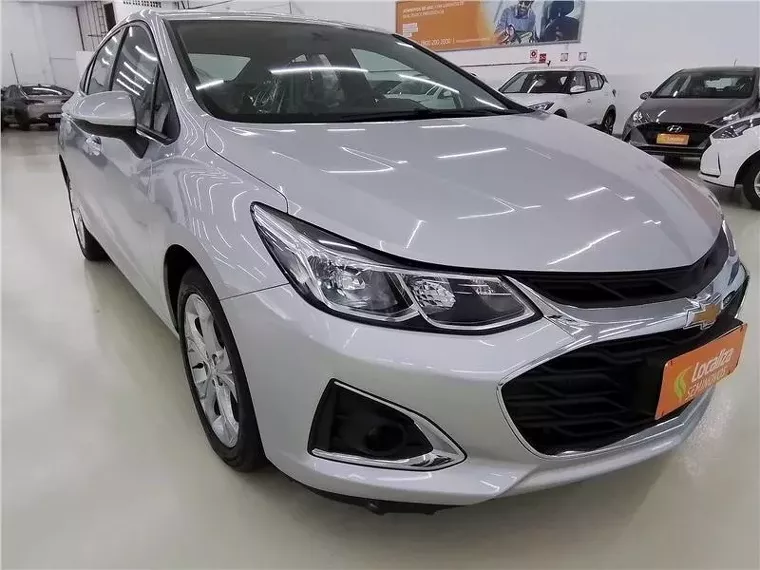 Chevrolet Cruze Prata 4