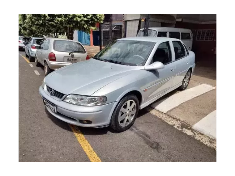 Chevrolet Vectra Prata 6