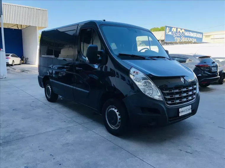 Renault Master Preto 6