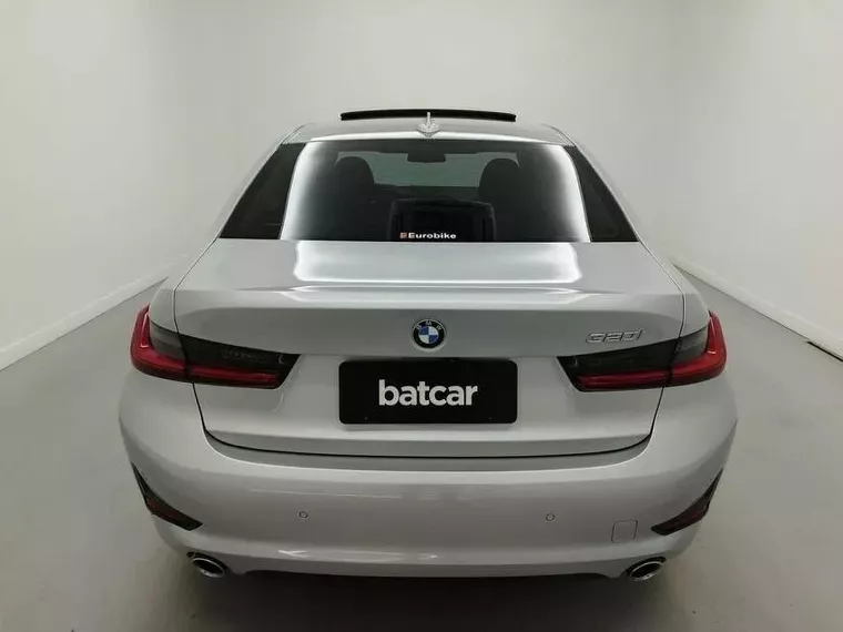 BMW 320i Prata 2