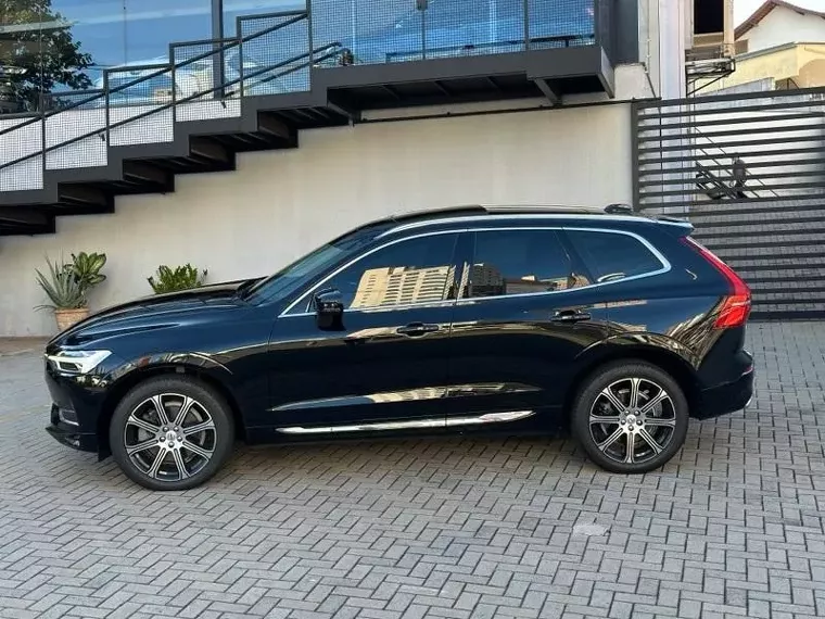 Volvo XC60 Preto 3