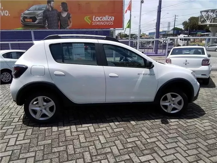 Renault Sandero Branco 6