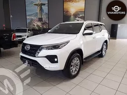 Toyota Hilux SW4