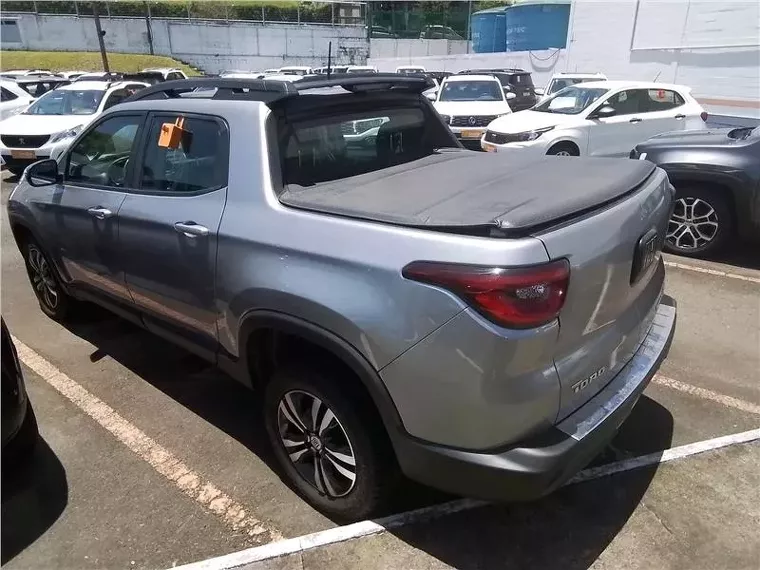 Fiat Toro Prata 8