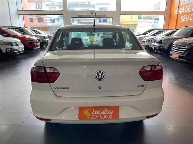 Volkswagen Voyage Branco 8