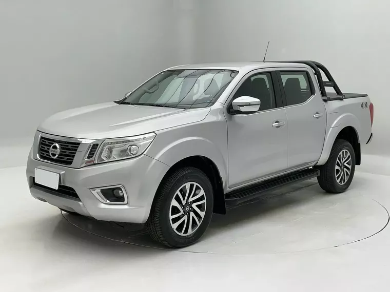 Nissan Frontier Prata 13