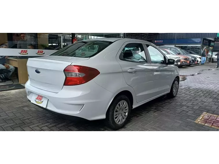 Ford KA Branco 4