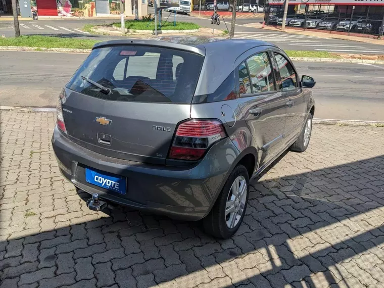 Chevrolet Agile Cinza 9