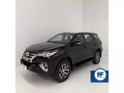 Toyota Hilux SW4