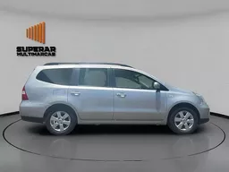 Nissan Grand Livina